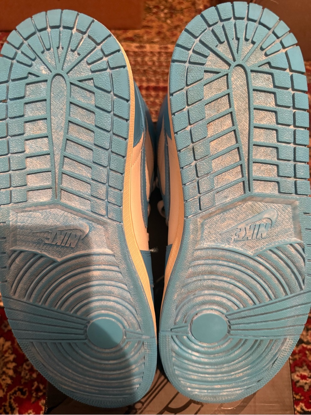 Jordan 1 Retro High OG UNC Reimagined in White and University Blue - Picture 5 of 6